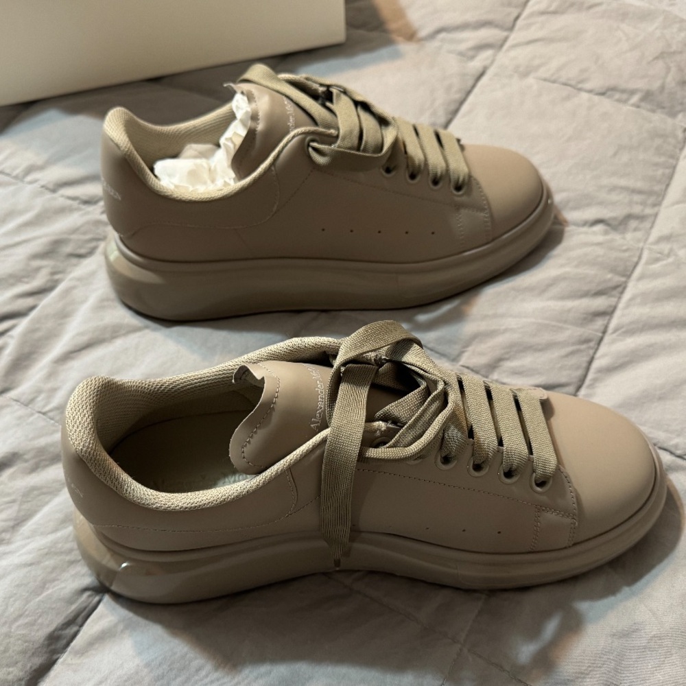 Men’s Alexander McQueen Sneakers